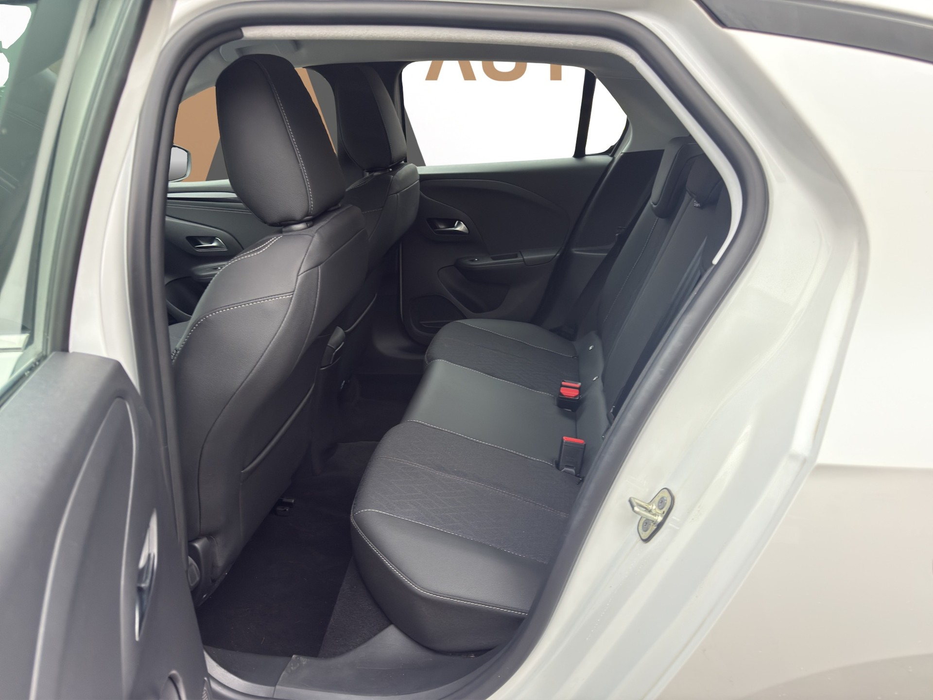 OPEL Corsa e-Elegance 50Kwh - 13