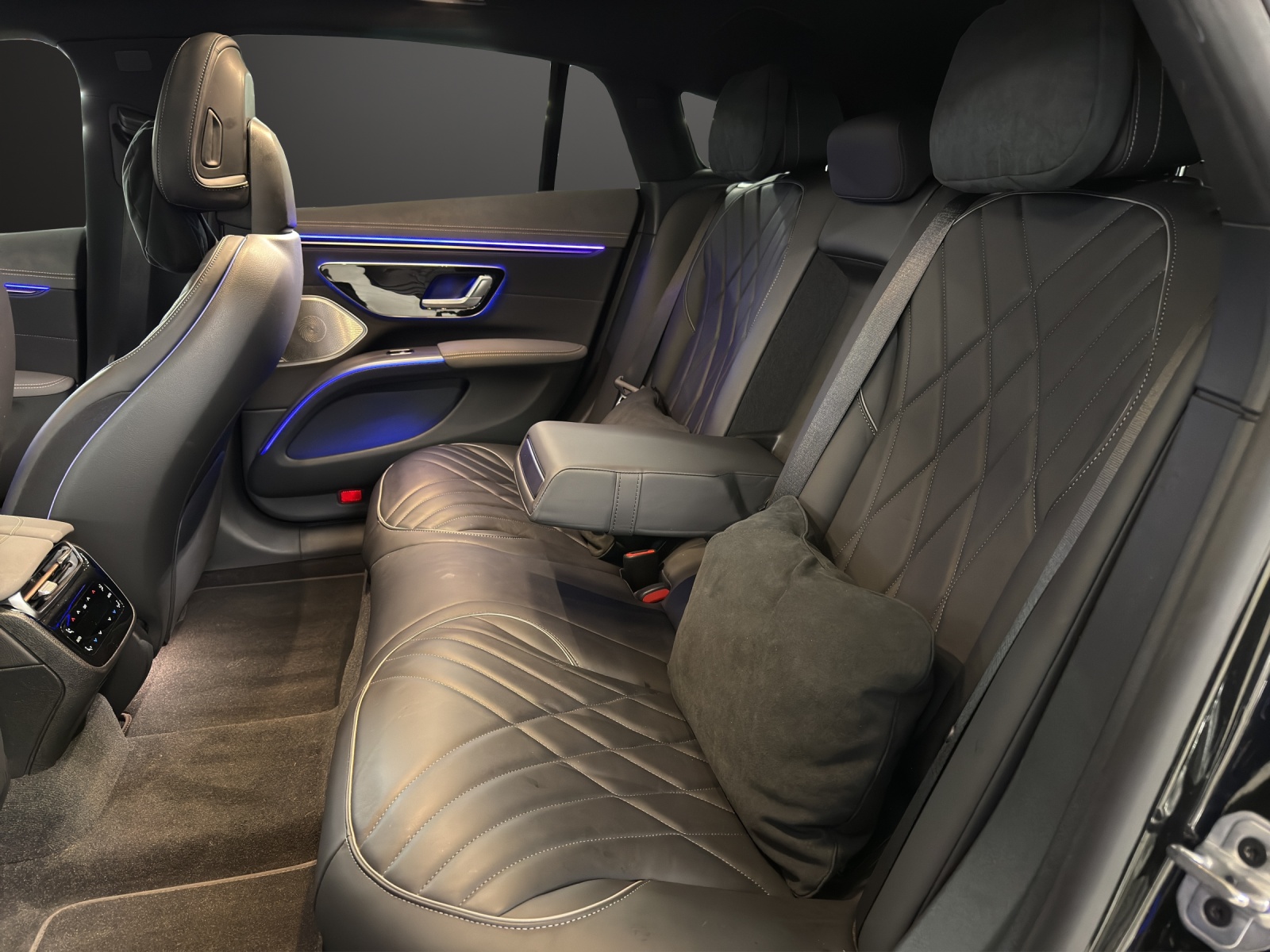 MERCEDES-BENZ EQS 580 4Matic Edition 1 Premium-Plus-Paket - 14