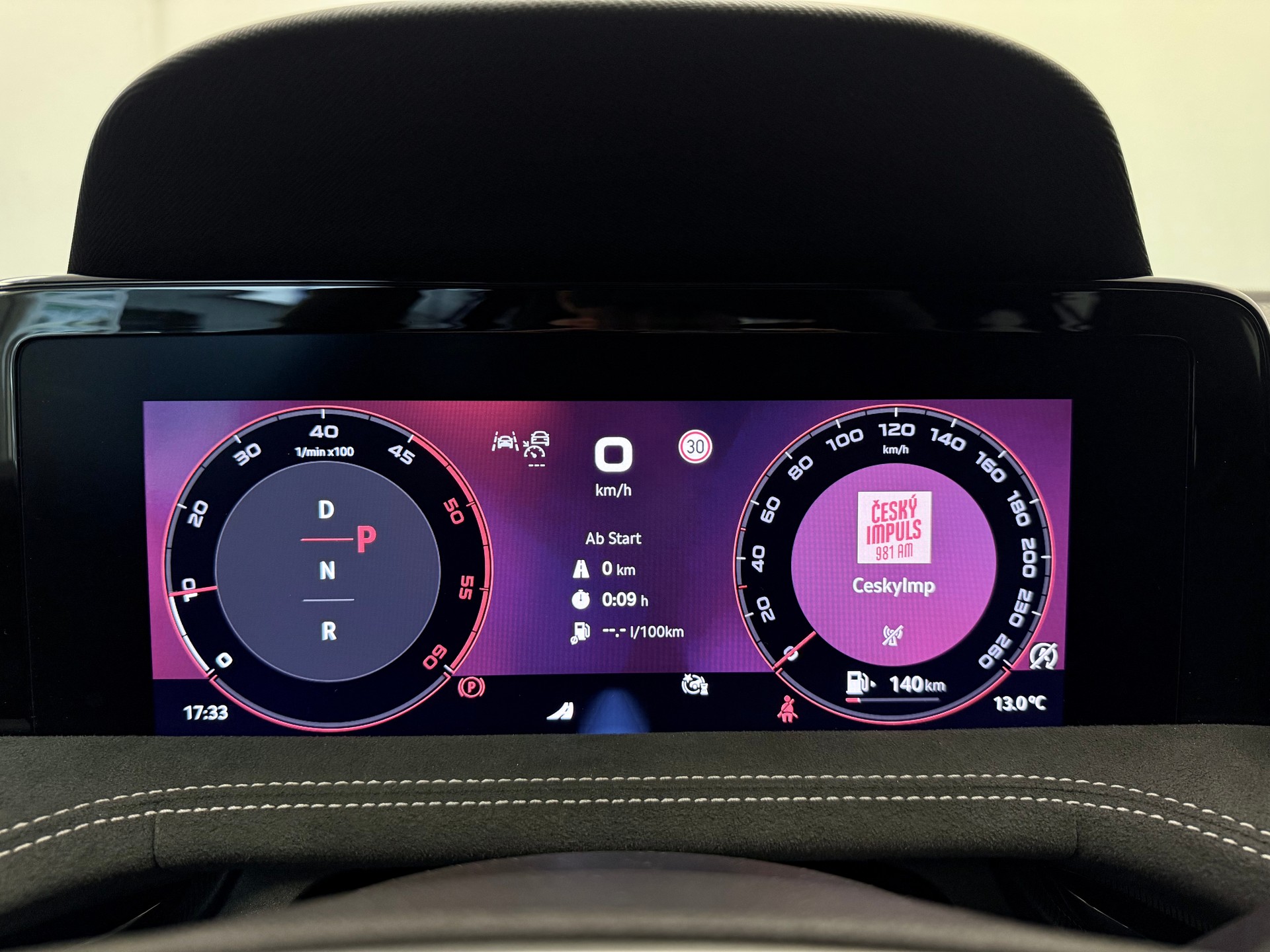 SKODA Superbe Combi Sportline 2.0 TDI 4x4 DSG - 32