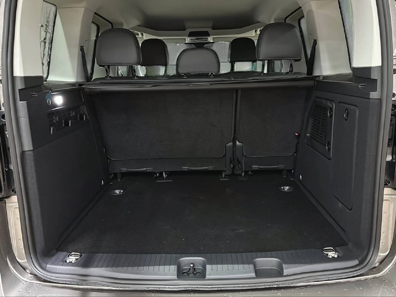 FORD TOURNEO Connect 1.5 EcoBoost 150 Titanium PHEV - 14