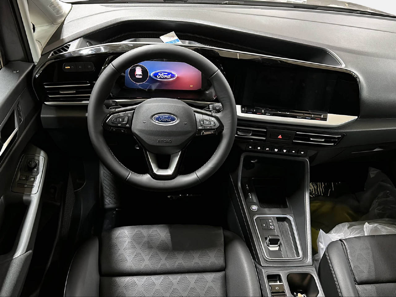 FORD TOURNEO Connect 1.5 EcoBoost 150 Titanium PHEV - 12