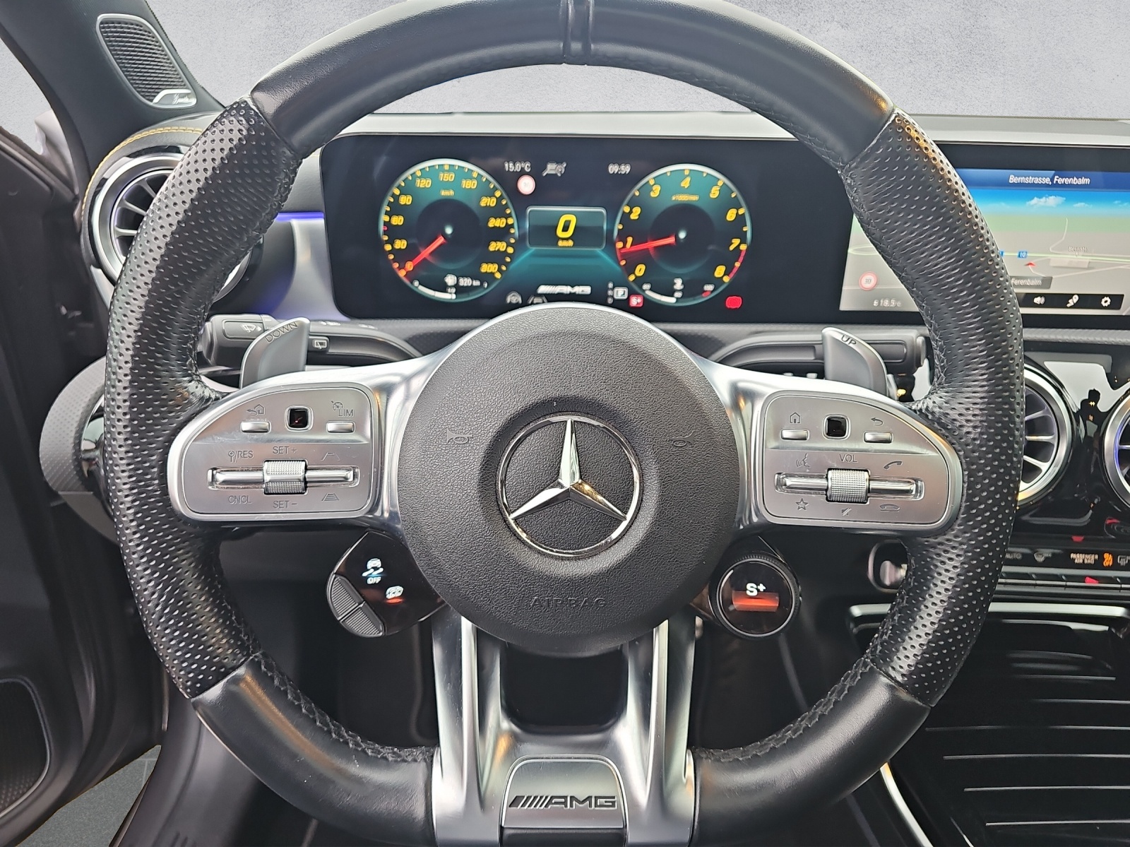 MERCEDES-BENZ A 45 S AMG 4Matic+ Speedshift - 12
