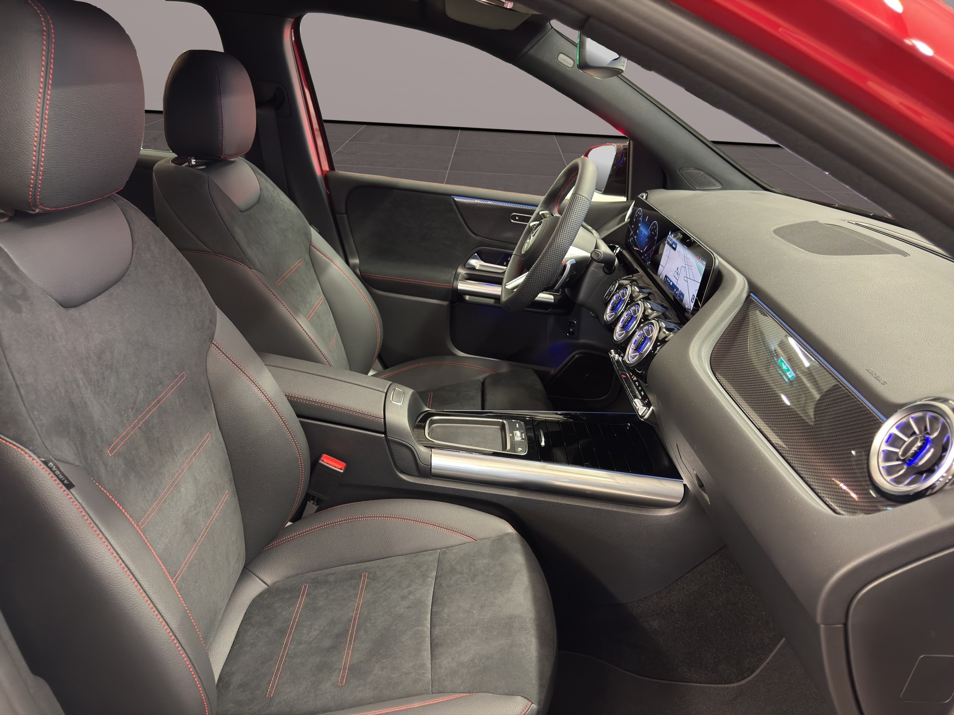 MERCEDES-BENZ B 220 4Matic 8G-DCT - 11