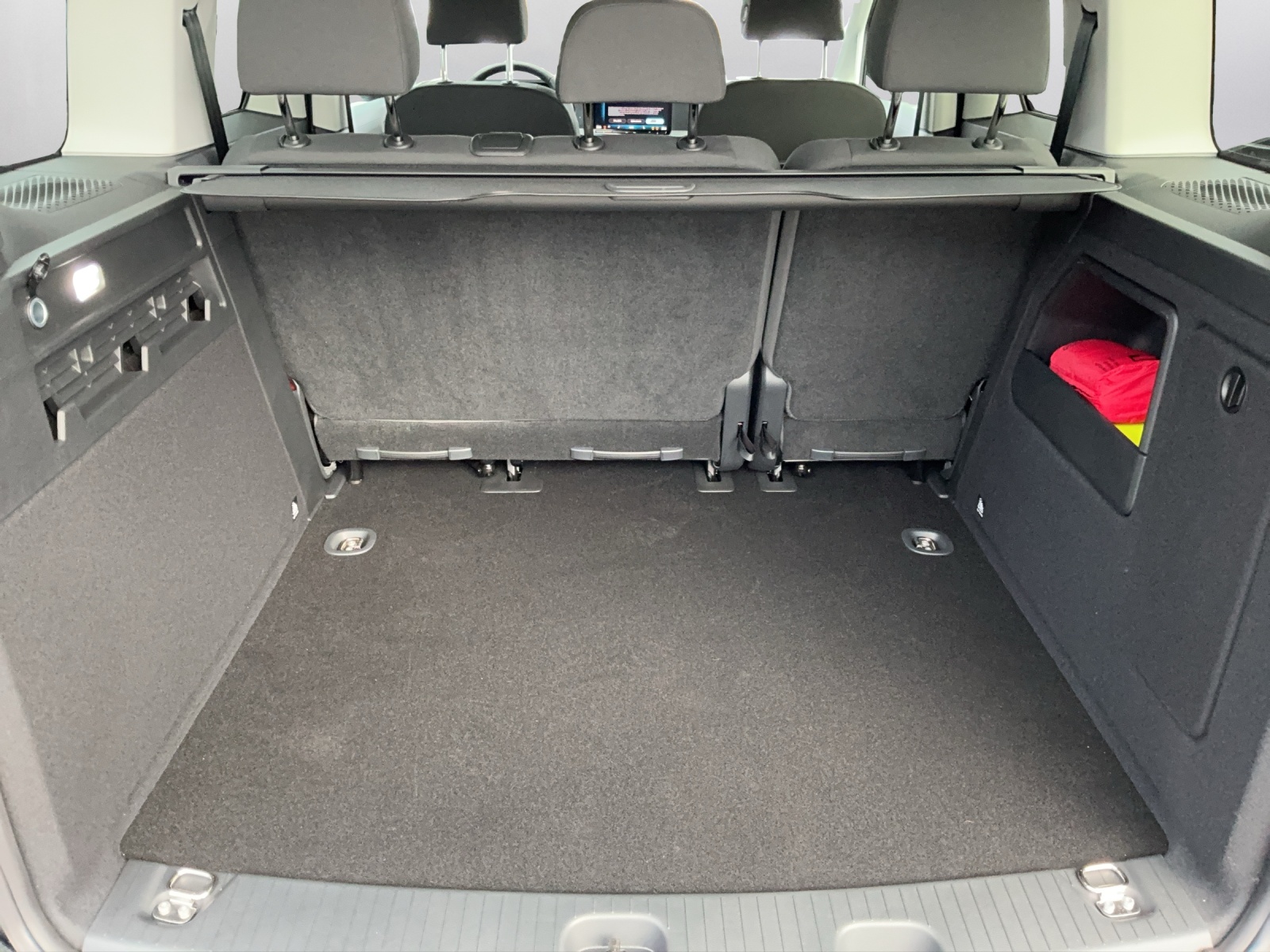 VW Caddy 1.5 TSI DSG - 12