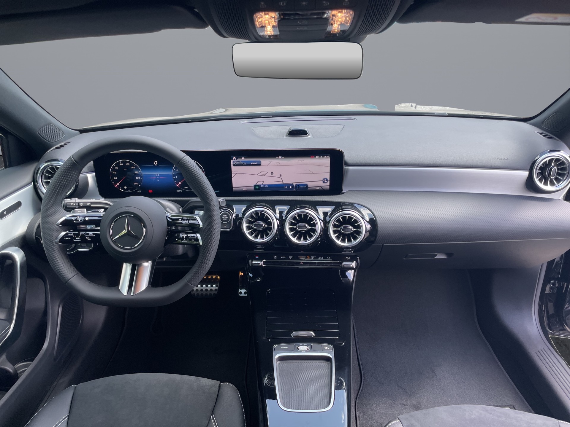 MERCEDES-BENZ A 200 Night Star 7G-DCT - 10