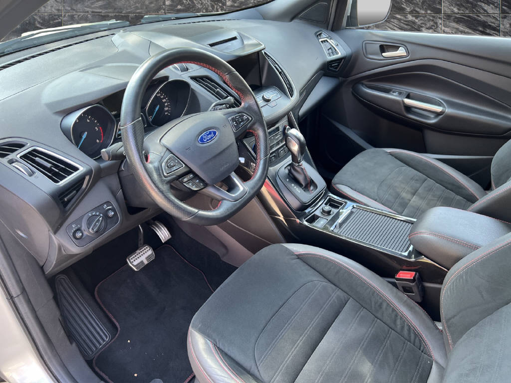 FORD Kuga 2.0 TDCi 150 ST-Line - 7