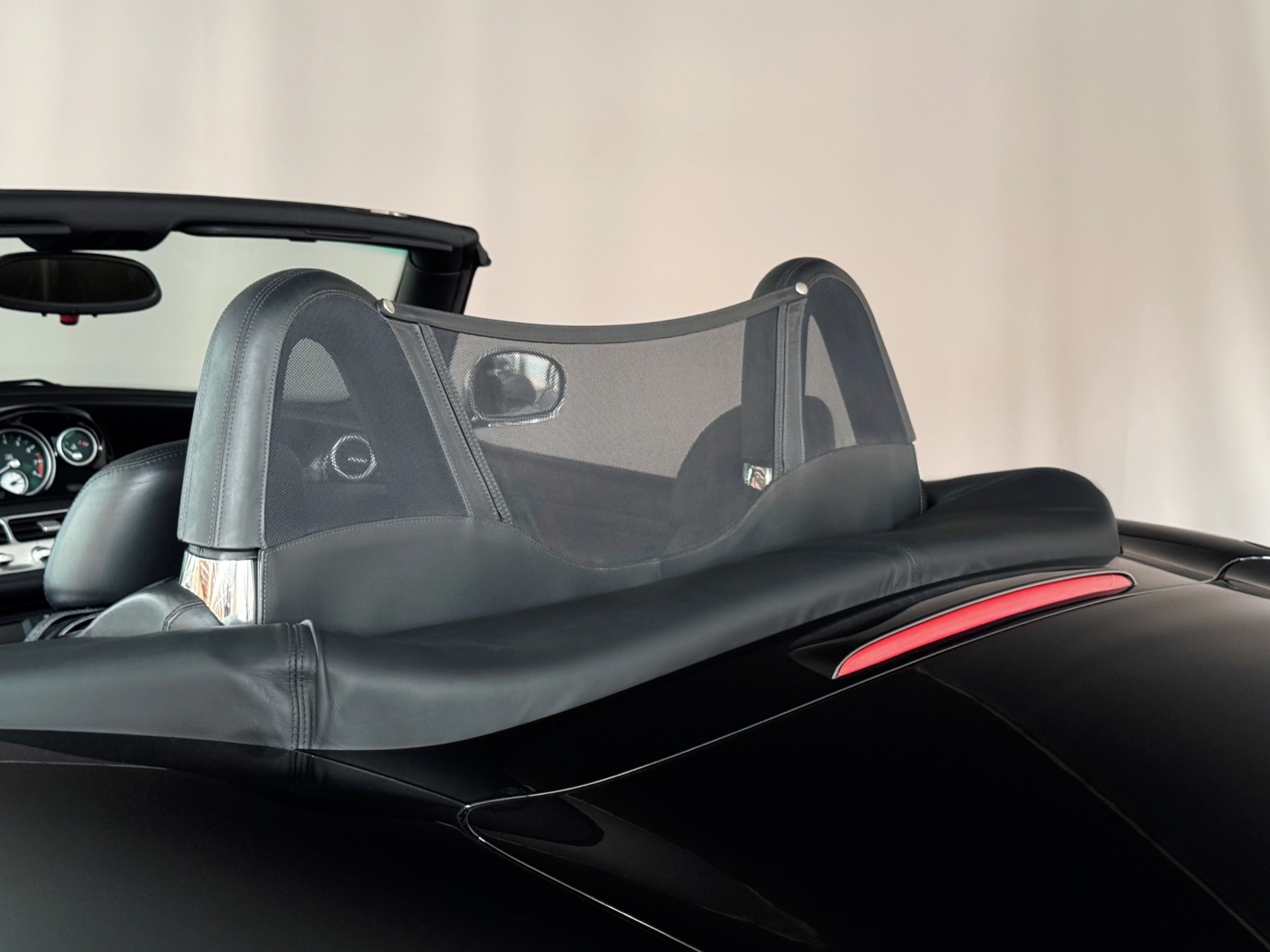 BMW Z8 Roadster - 24