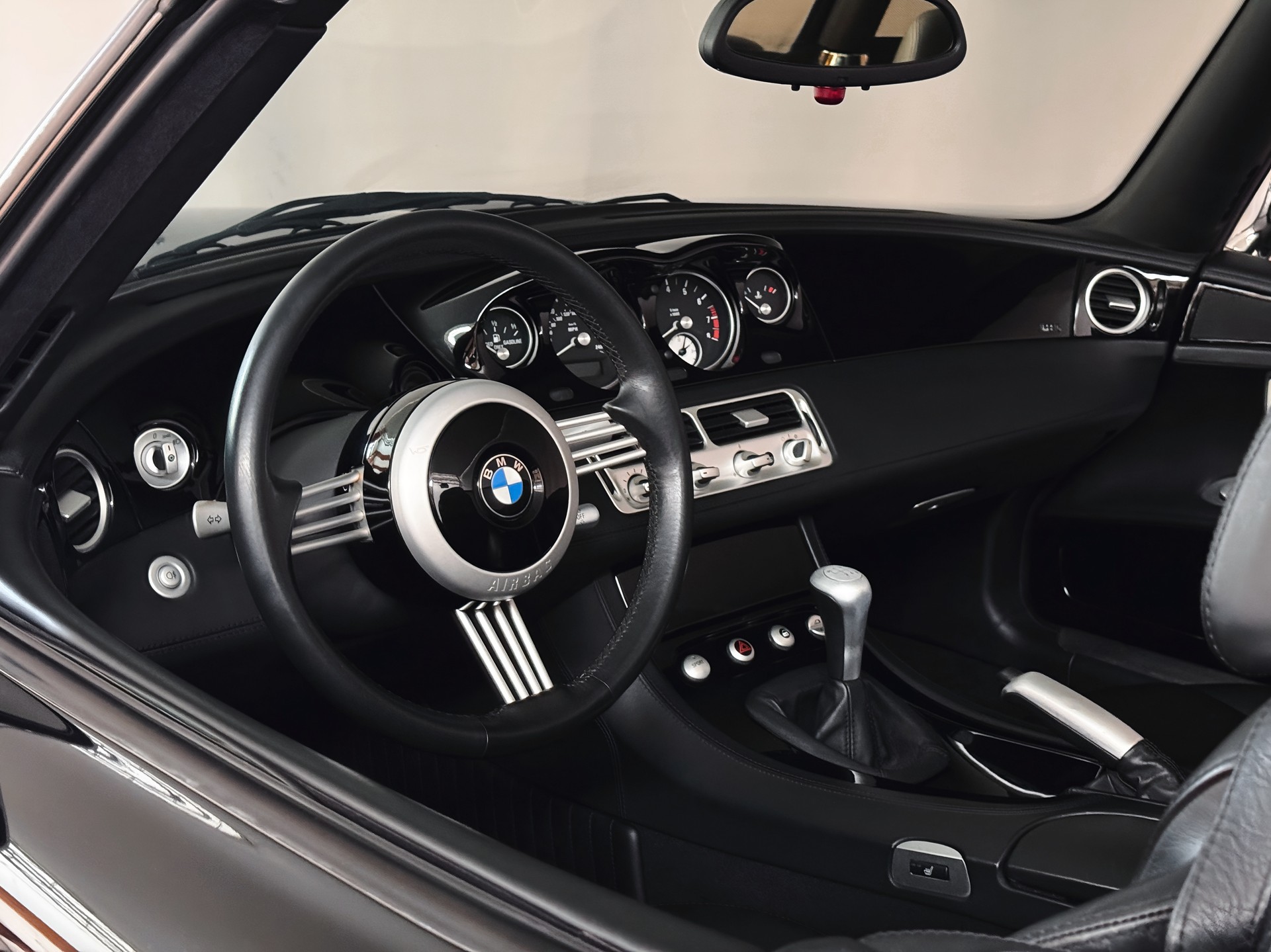 BMW Z8 Roadster - 13