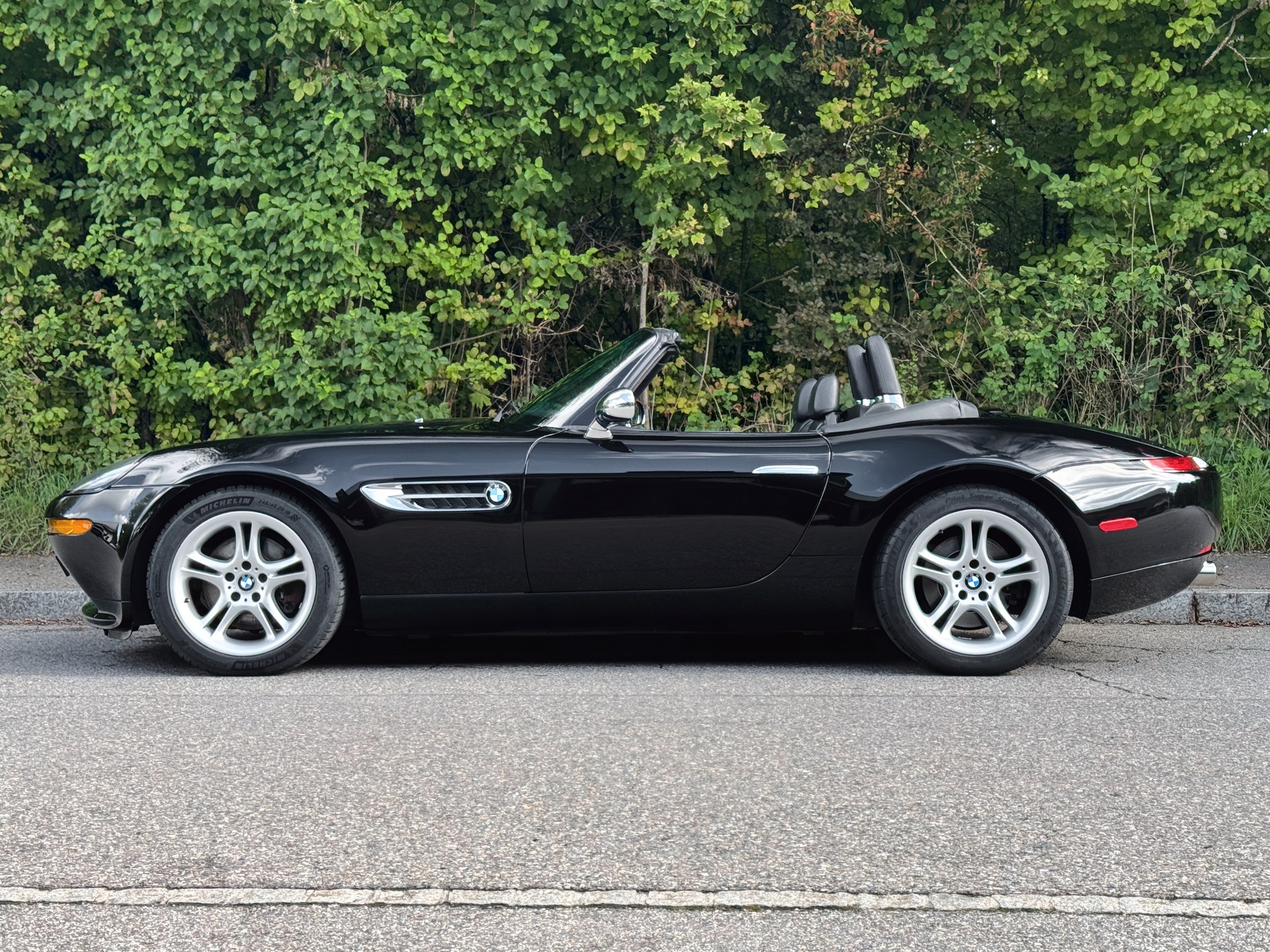 BMW Z8 Roadster - 3