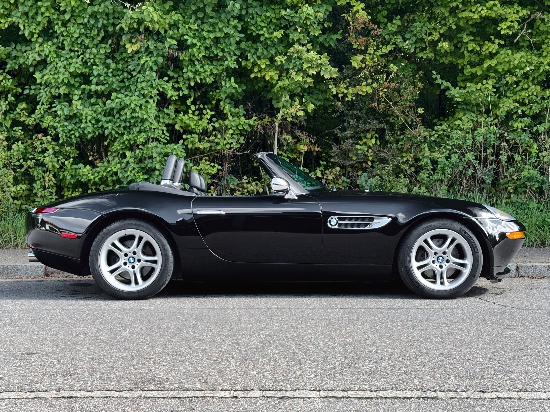 BMW Z8 Roadster - 8