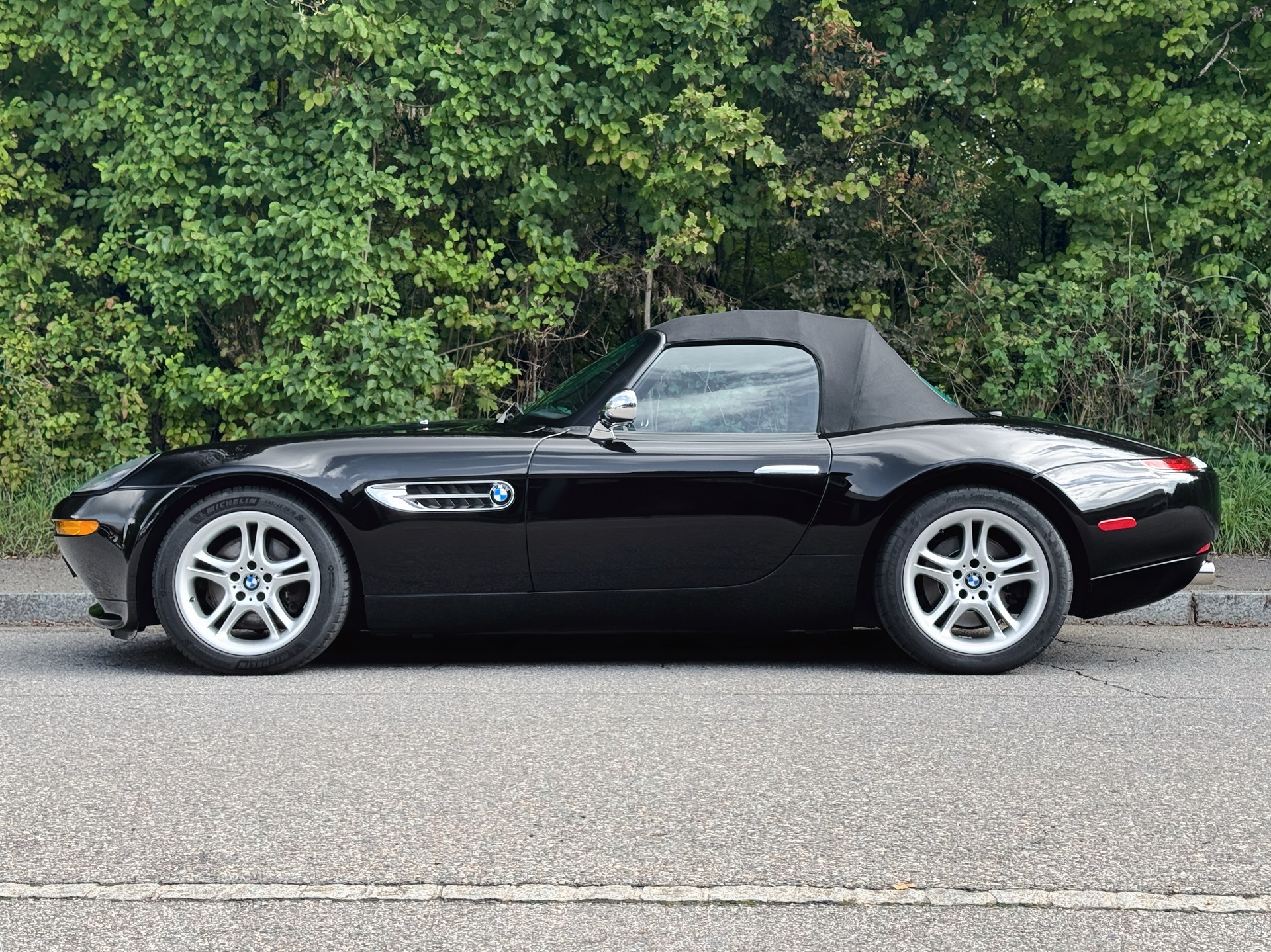 BMW Z8 Roadster - 4