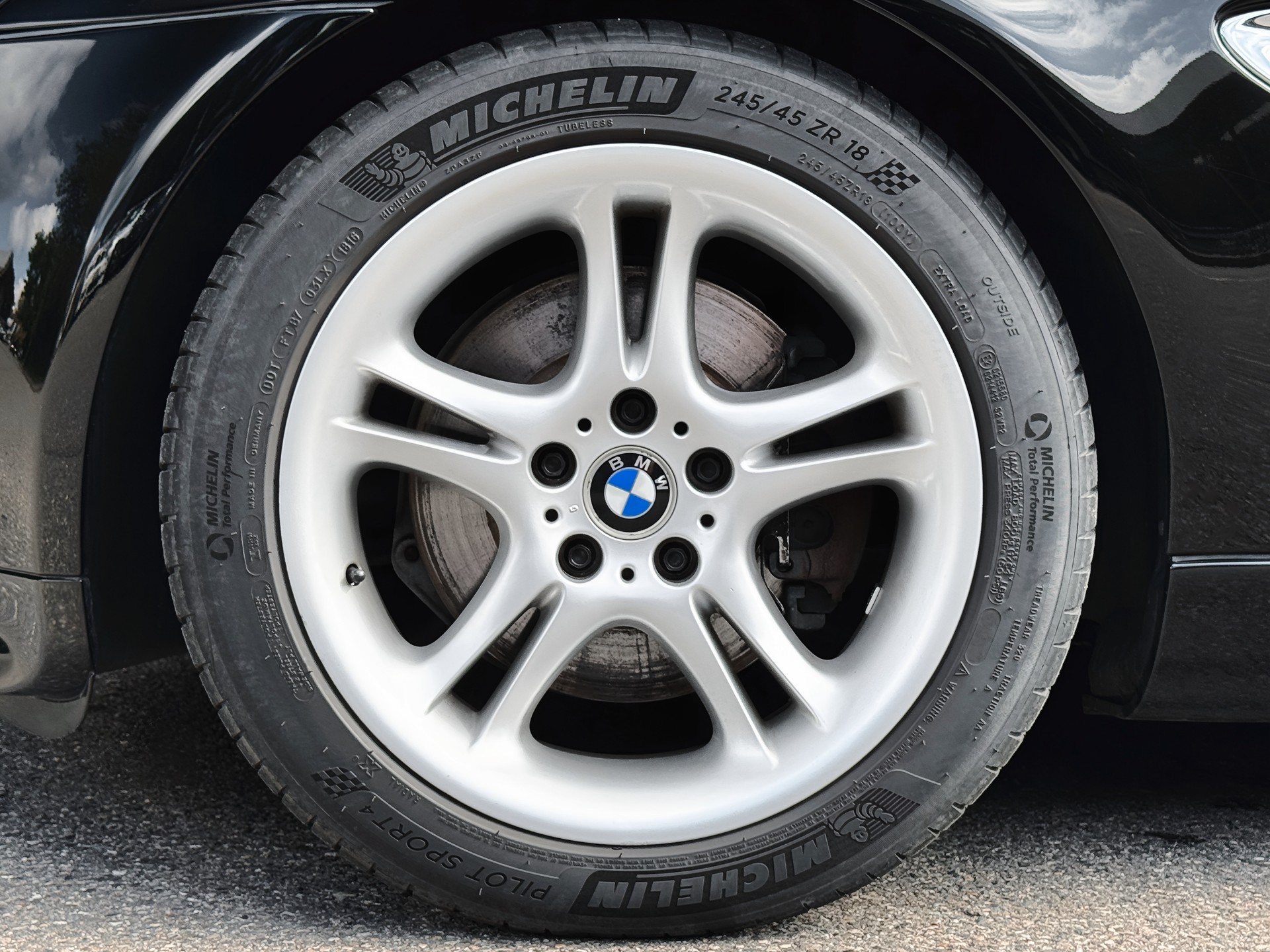 BMW Z8 Roadster - 10