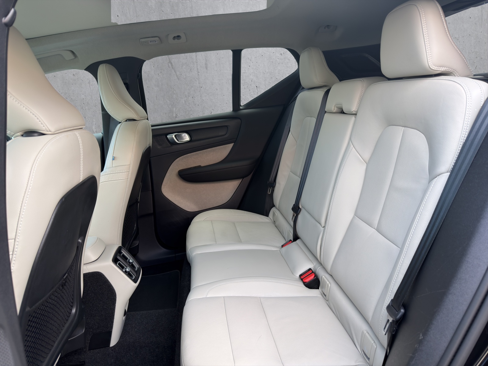 VOLVO XC40 B5 Benzin Mild Hybrid AWD Inscription Geartronic - 15