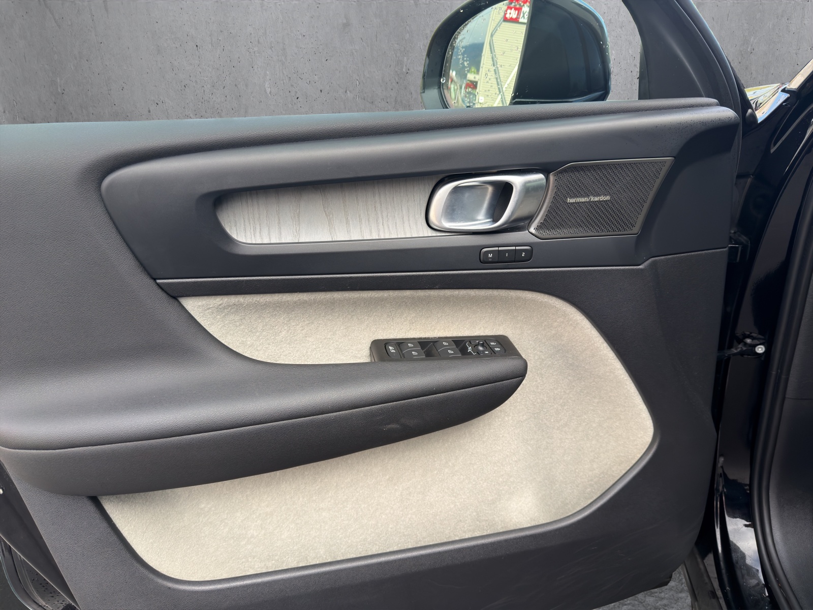 VOLVO XC40 B5 Benzin Mild Hybrid AWD Inscription Geartronic - 11