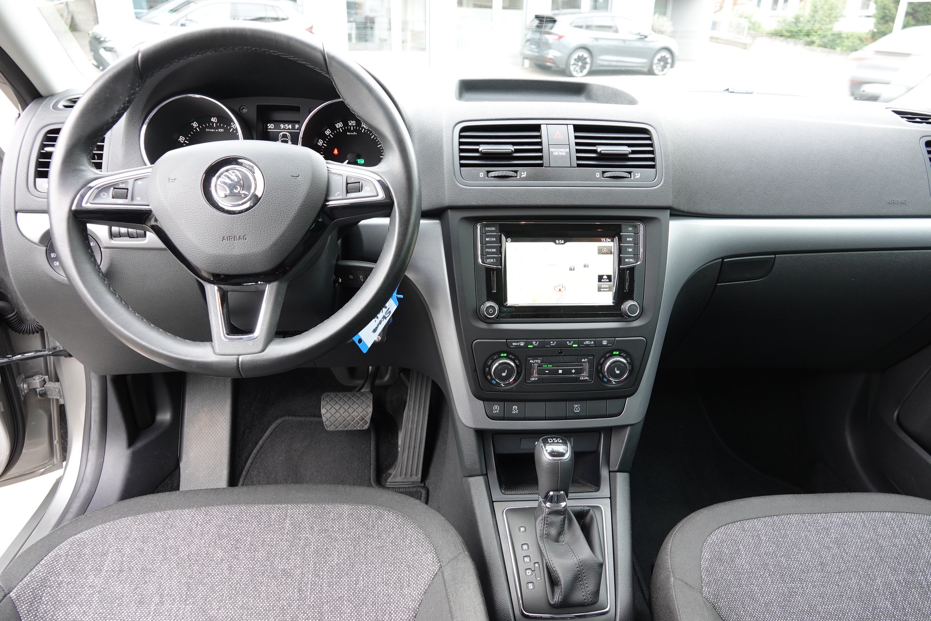 SKODA Yeti 1.2 TSI Active - 10