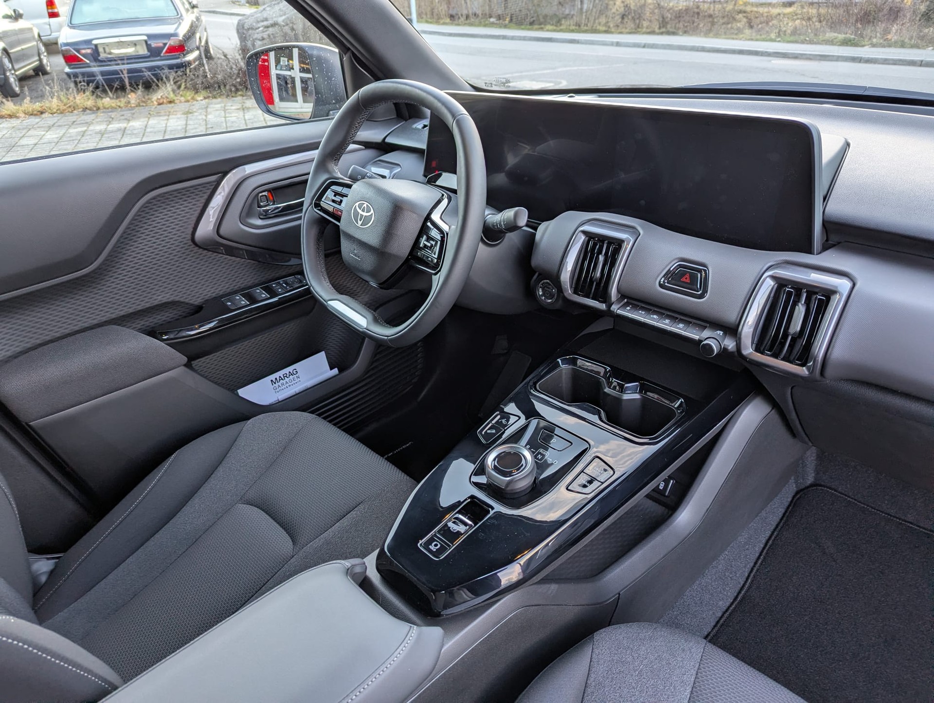 TOYOTA Urban Cruiser 61 kWh Trend AWD - 10