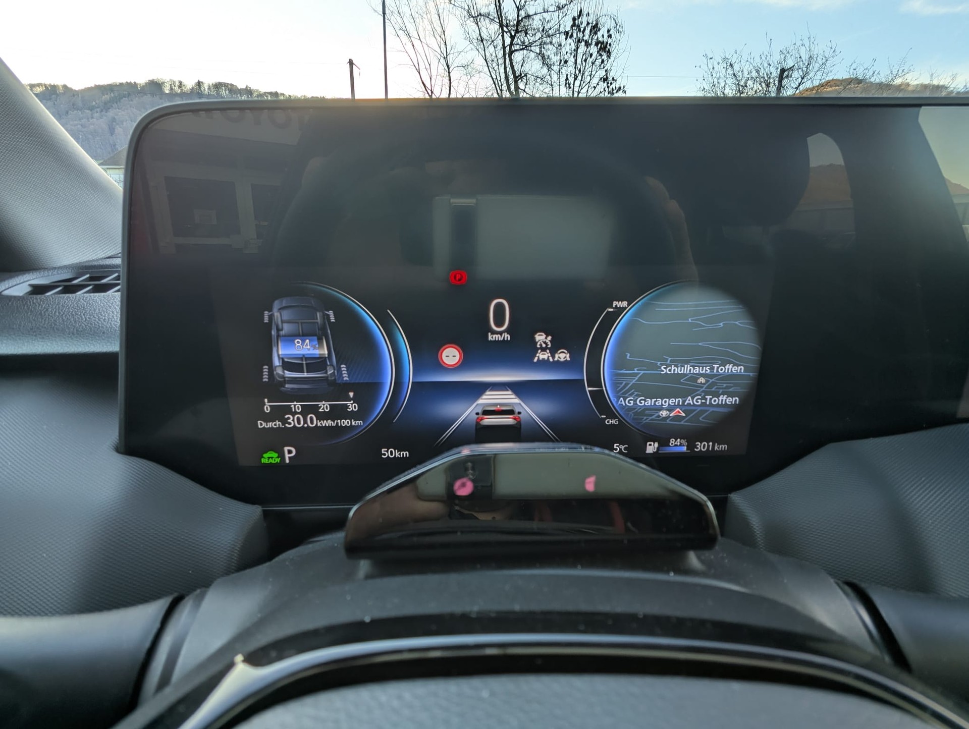 TOYOTA Urban Cruiser 61 kWh Trend AWD - 12