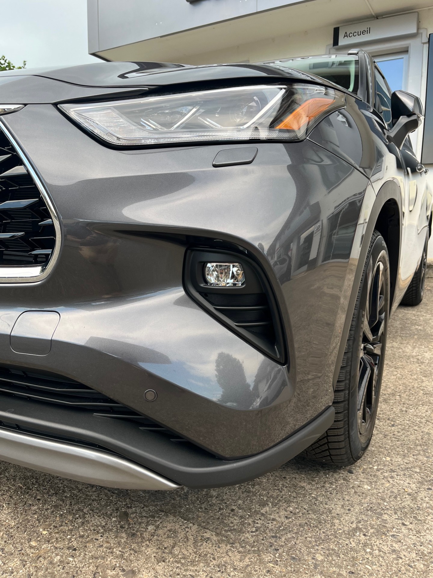 TOYOTA Highlander 2.5 HSD Premium e-CVT - 18