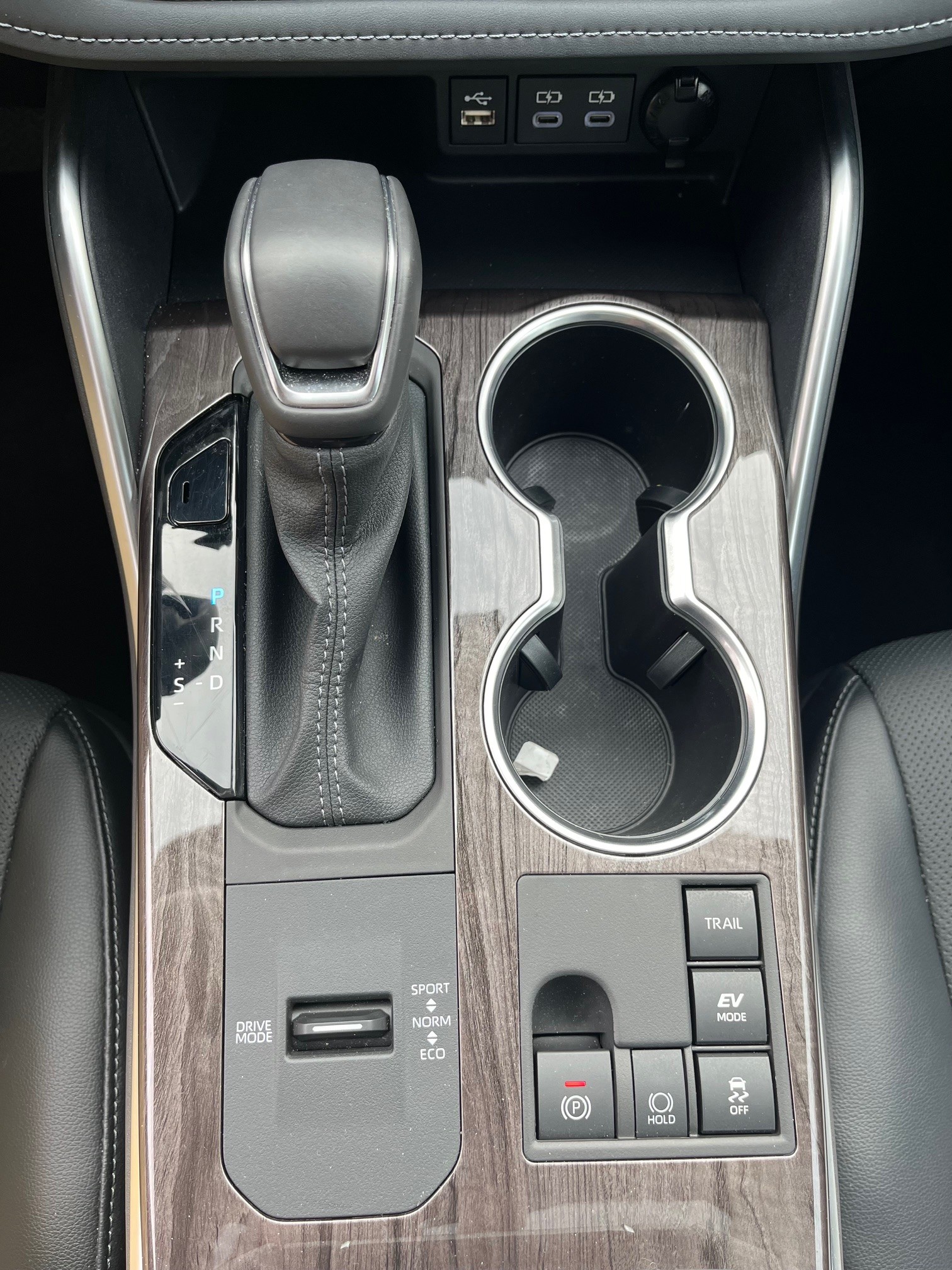 TOYOTA Highlander 2.5 HSD Premium e-CVT - 16