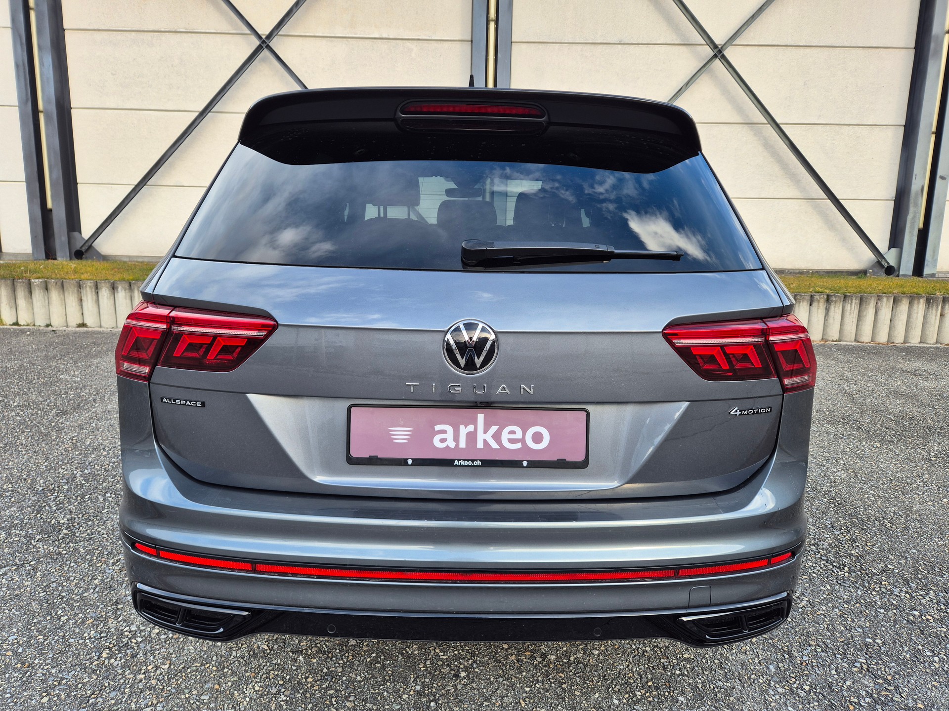 VW Tiguan Allspace 2.0TSI R-Line 4Motion DSG - 4