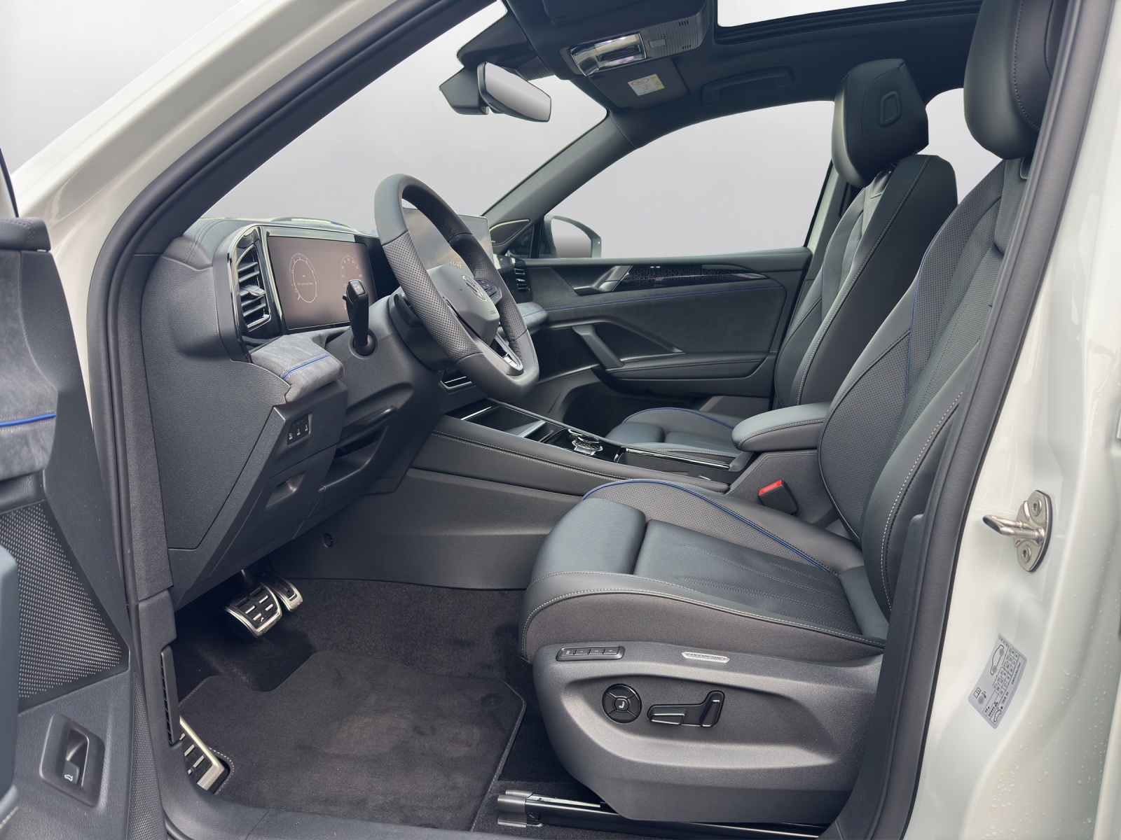 VW Tiguan 2.0 TSI DSG R-Line Plus 4Motion - 10