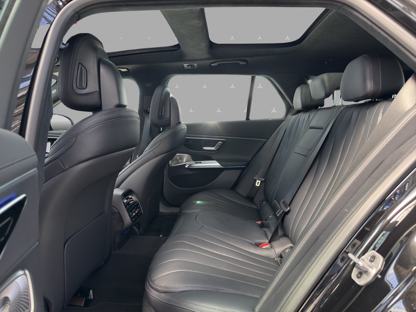 MERCEDES-BENZ E 450 T 9G-Tronic 4Matic - 14