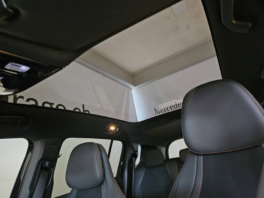 MERCEDES-BENZ GLB 220 4Matic - 5