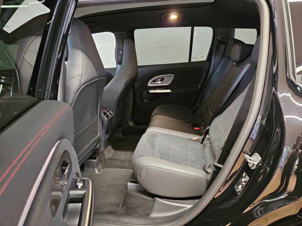 MERCEDES-BENZ GLB 220 4Matic - 13