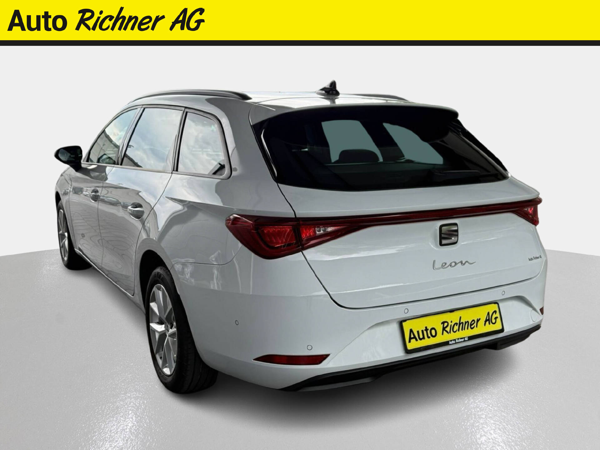 SEAT Leon ST 2.0 TDI Style DSG-4