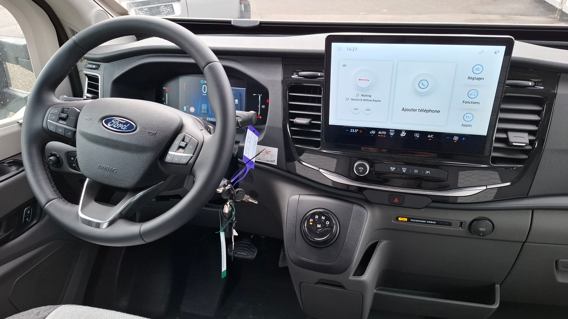 BENIMAR Tessoro 425 Special Edition 5 places Automatique 165 PS (Panneau solaire 200W, Chauffage diesel) - 4