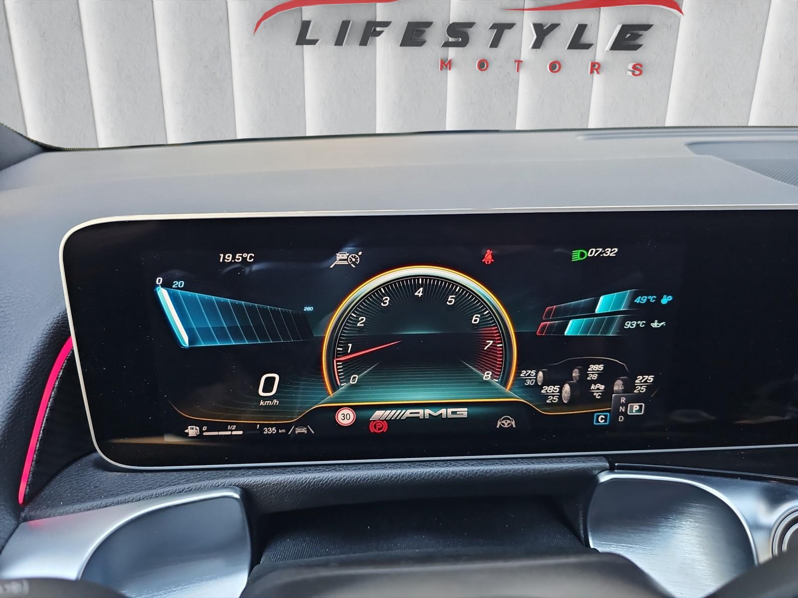 MERCEDES-BENZ GLB 35 AMG 4Matic 8G-Tronic - 7