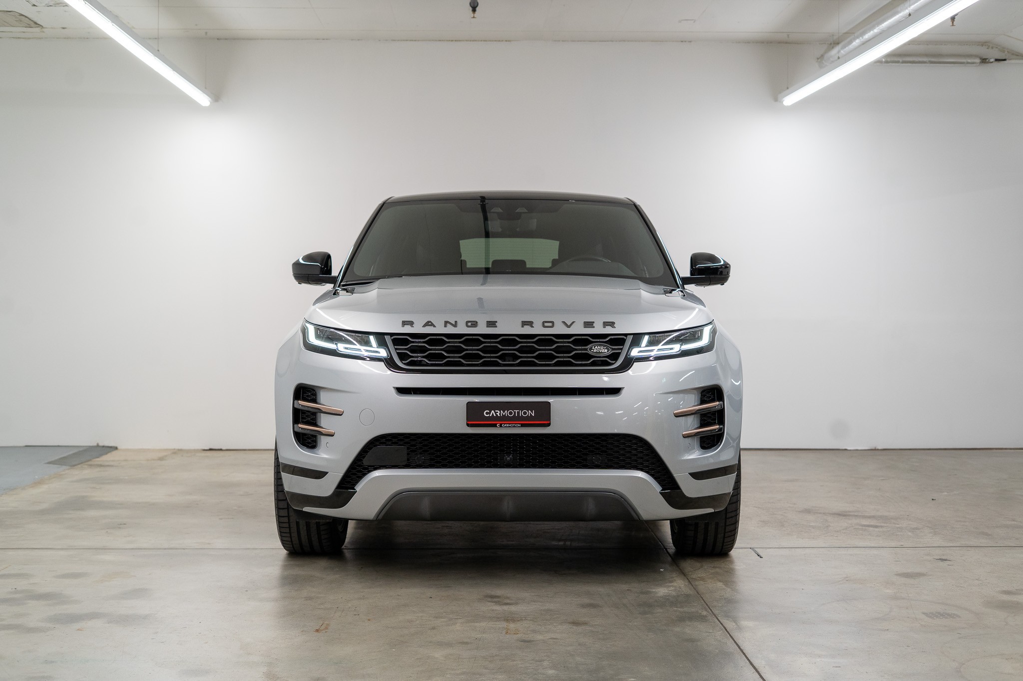 Range Rover Evoque 2.0 T 250 R-Dynamic SE / CH-Fahrzeug