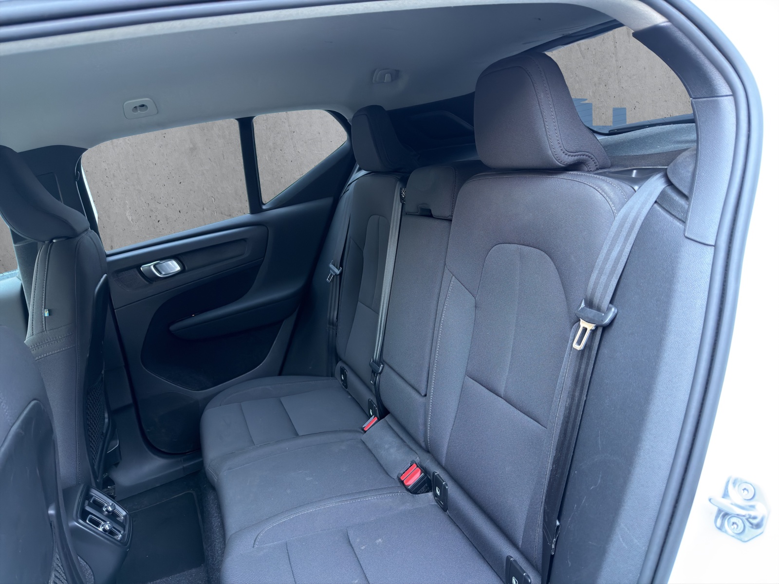 VOLVO XC40 T2 Momentum Geartronic - 15