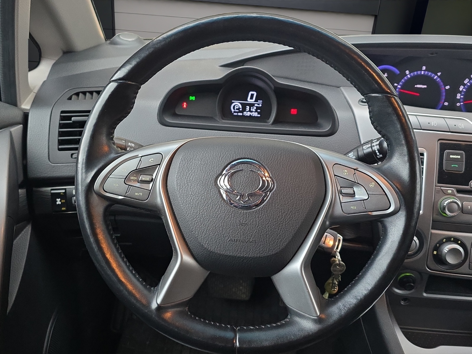 KGM-SsangYong Rodius SV220 e-XDi Turismo 4WD Automatic - 7