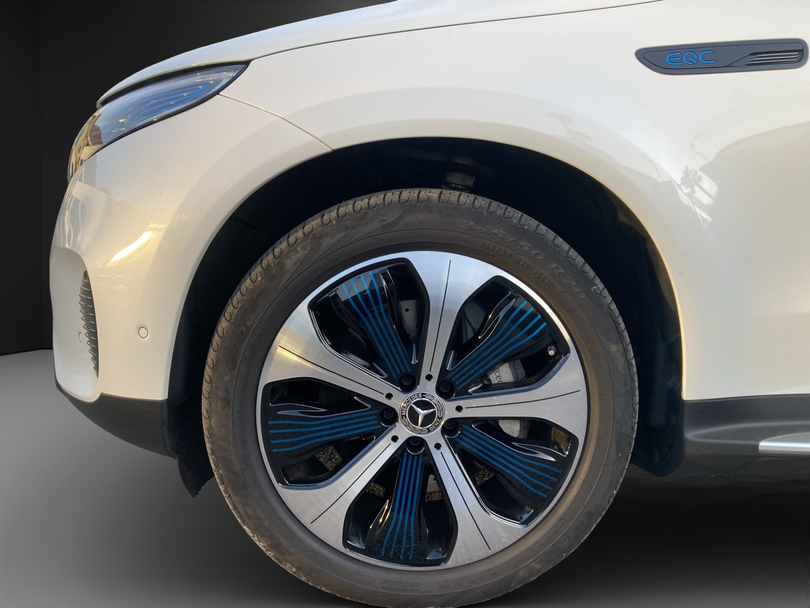 MERCEDES-BENZ EQC 400 4Matic - 15