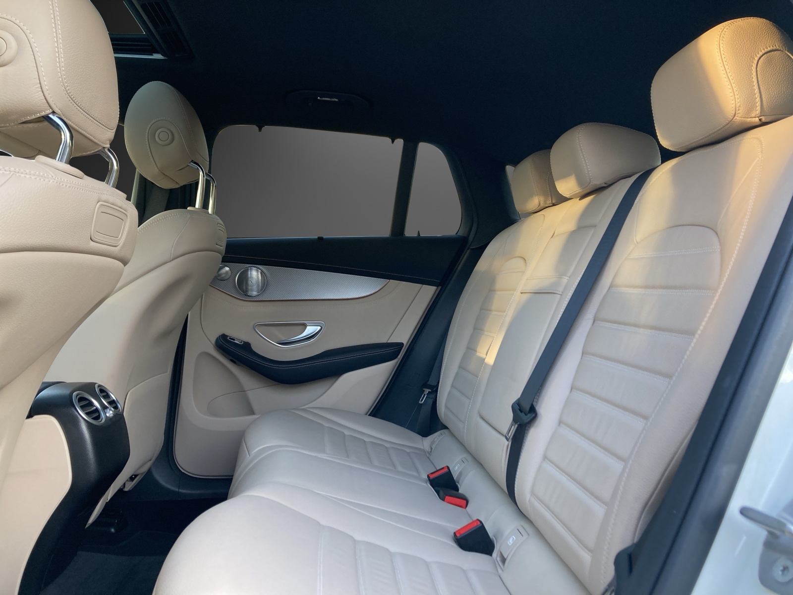 MERCEDES-BENZ EQC 400 4Matic - 11