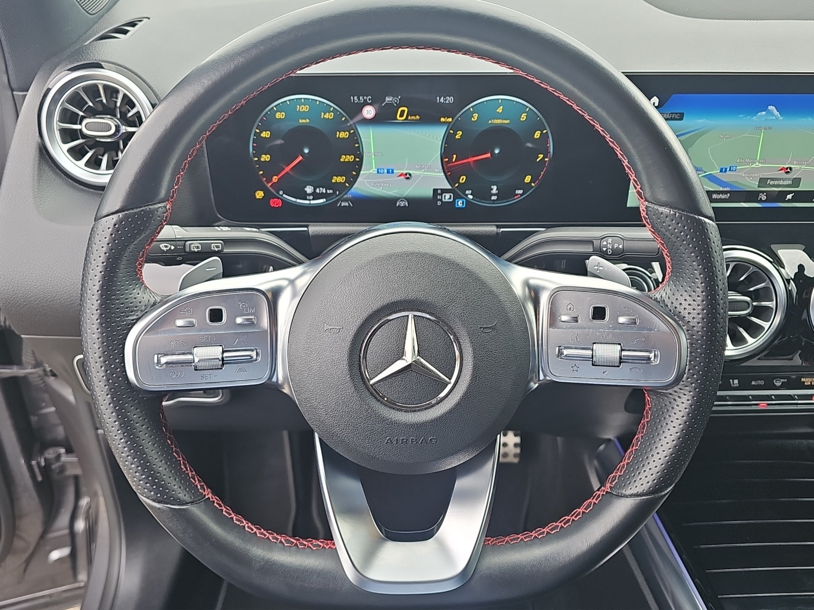 MERCEDES-BENZ GLA 200 4Matic AMG Line 8G-DCT - 12