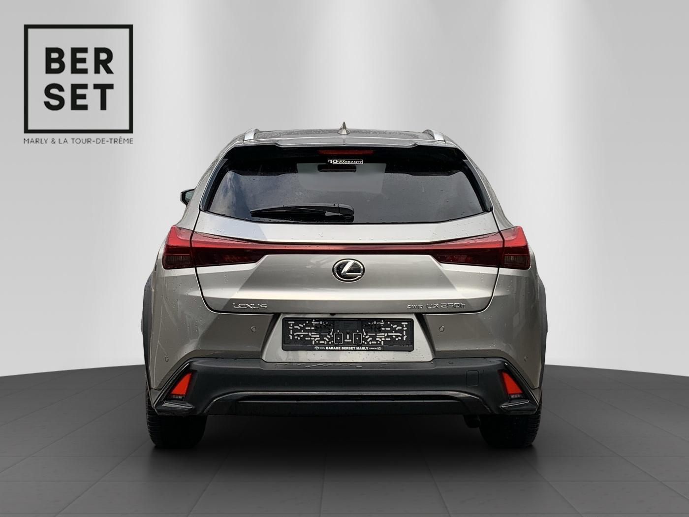 LEXUS UX 250h F-Line - 7