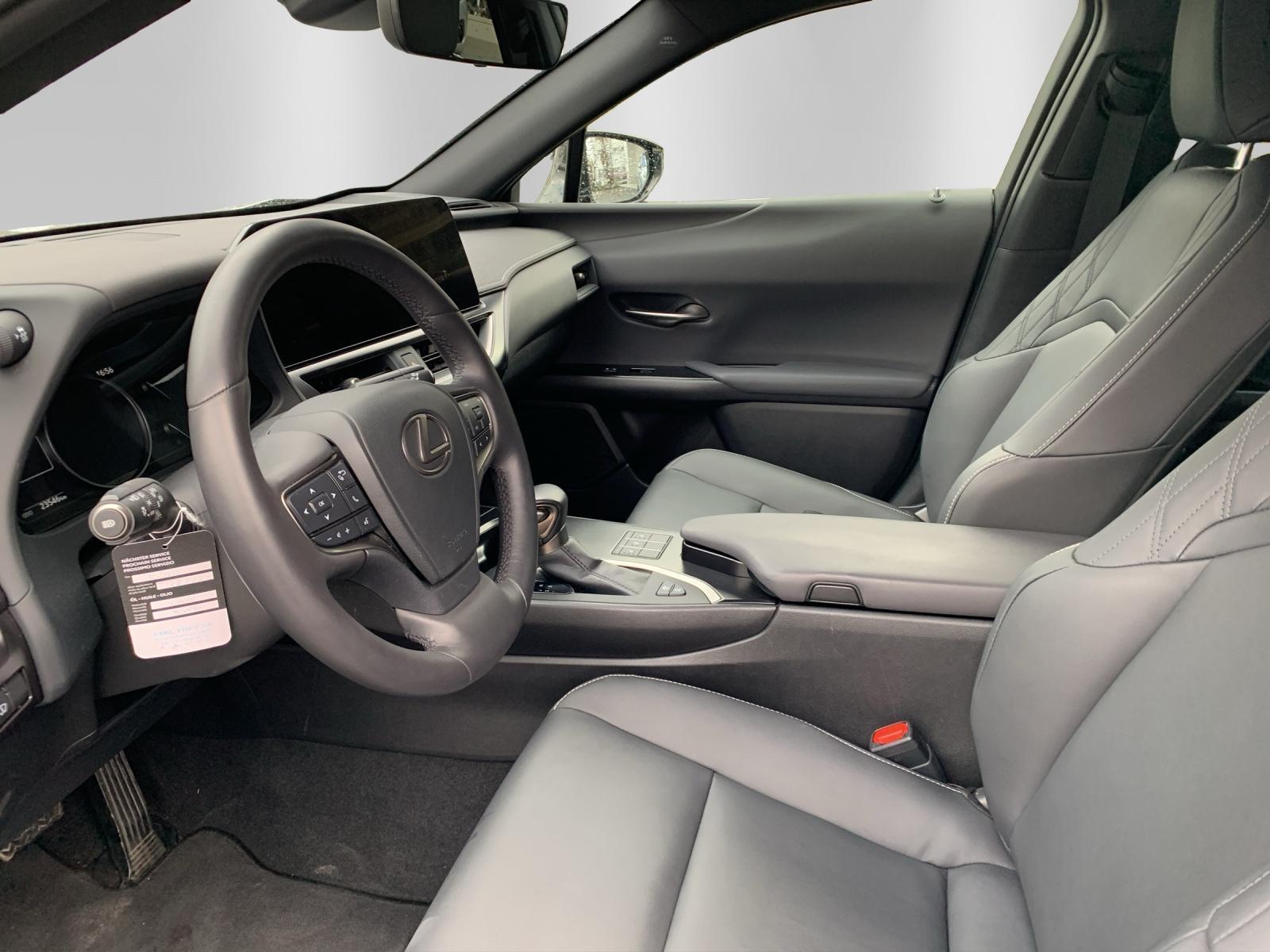 LEXUS UX 250h F-Line - 8