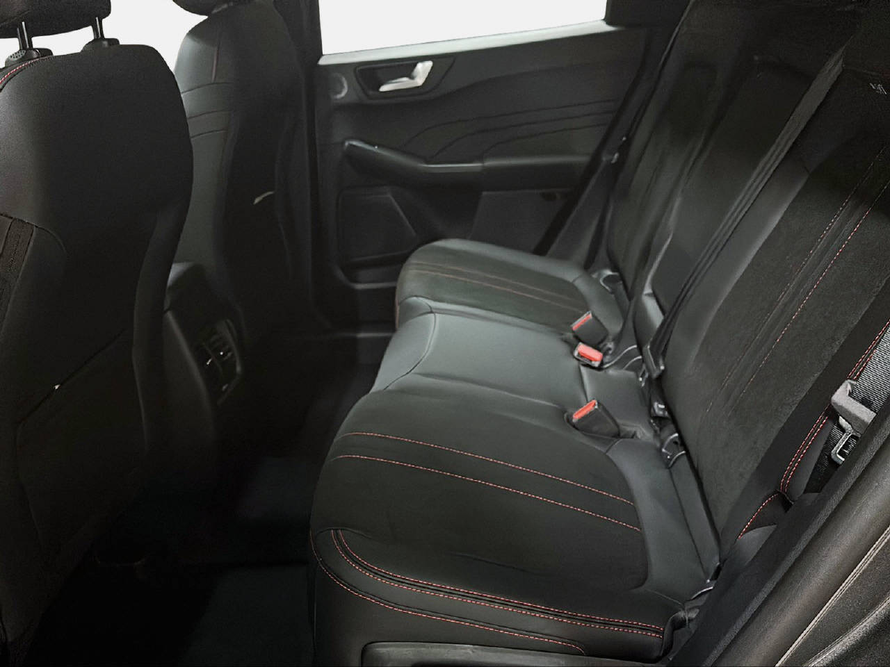 FORD Kuga 2.5 Hybrid ST-Line X 4x4 - 11