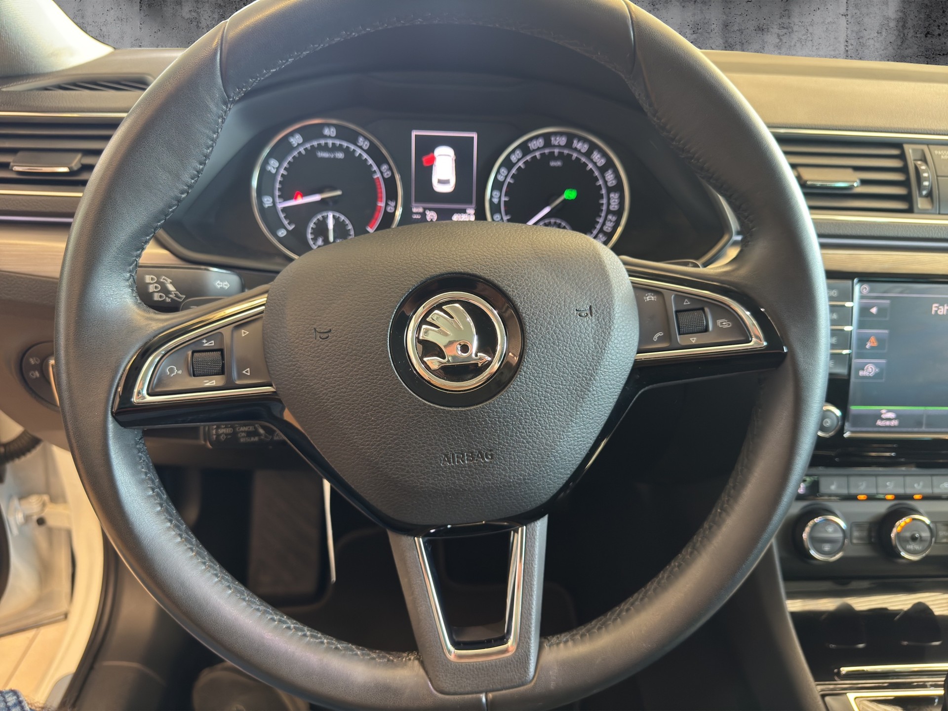 SKODA Superb Combi 2.0 TSI Style DSG - 7