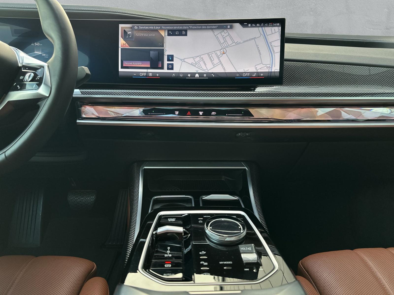 BMW i7 xDrive60 (CH) AHK * TansanitBlau Mét * SOH TEST 96% - 19