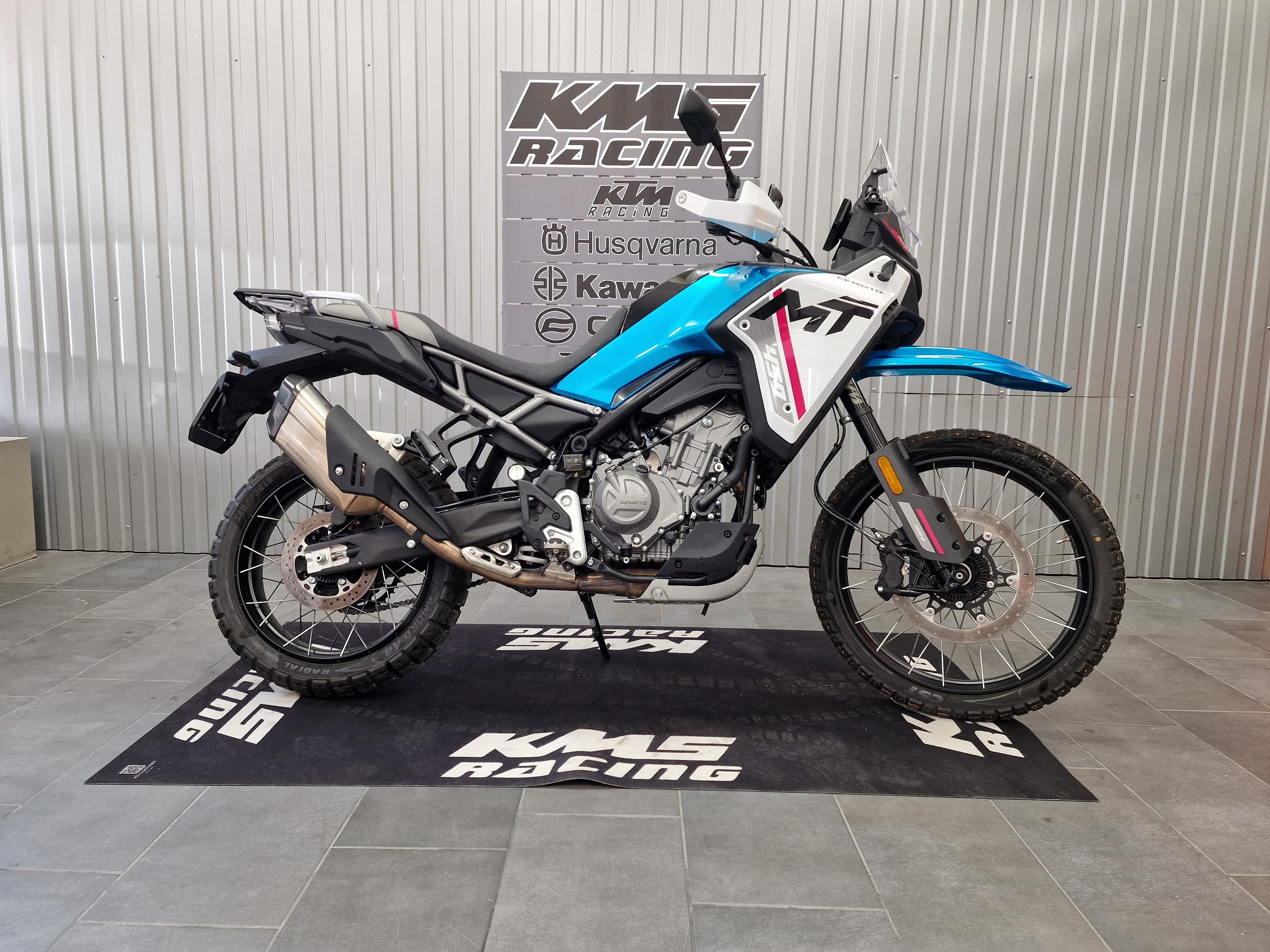CF MOTO 450MT