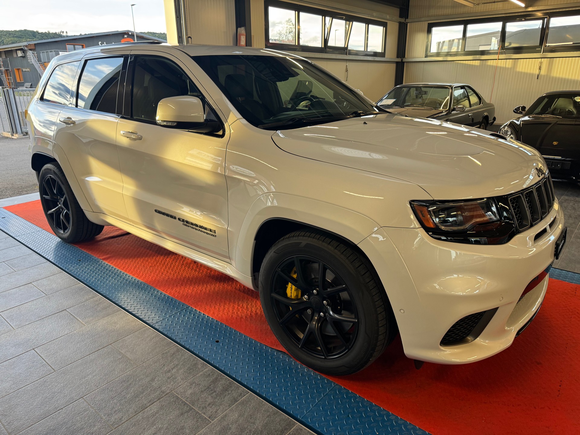 JEEP Grand Cherokee 6.2 V8 HEMI Trackhawk Automatic - 3