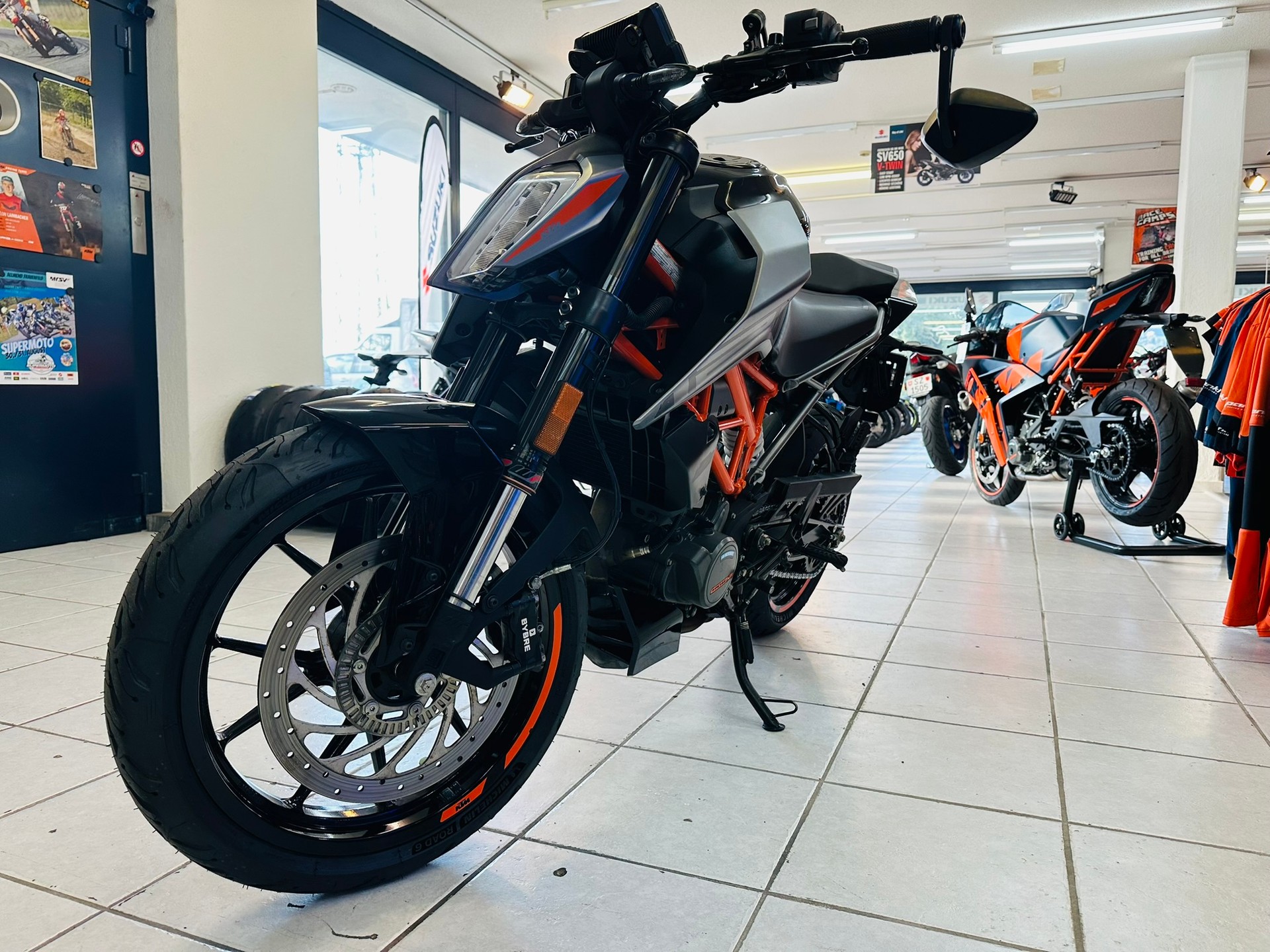 KTM 125 Duke - 7