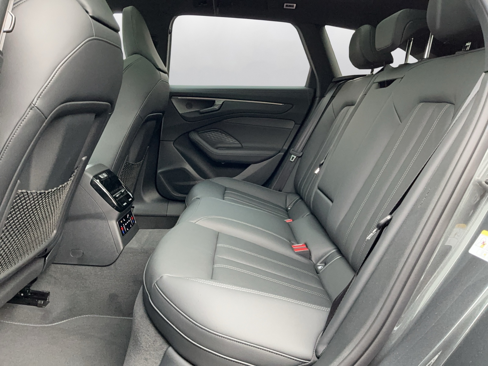 AUDI A6 Avant e-hybrid quattro 220 kW S tronic - 11