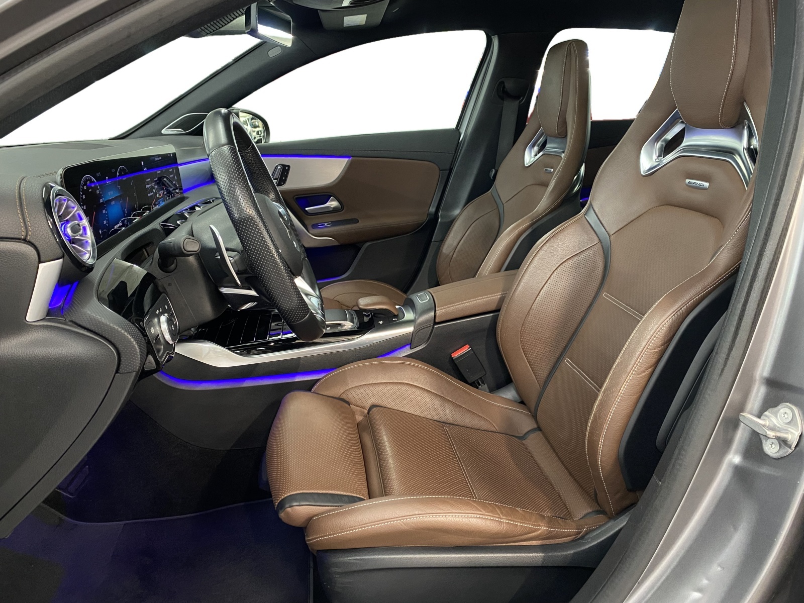 MERCEDES-BENZ A 35 AMG 4MATIC - 7