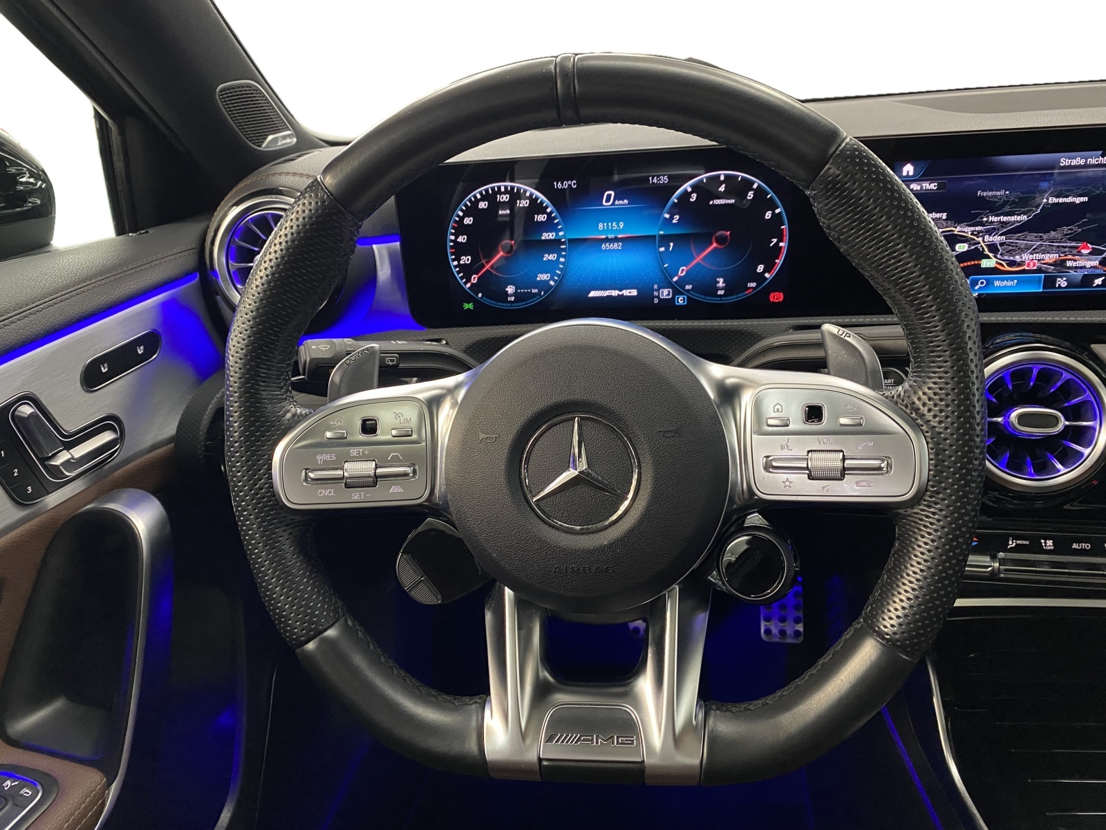 MERCEDES-BENZ A 35 AMG 4MATIC - 13