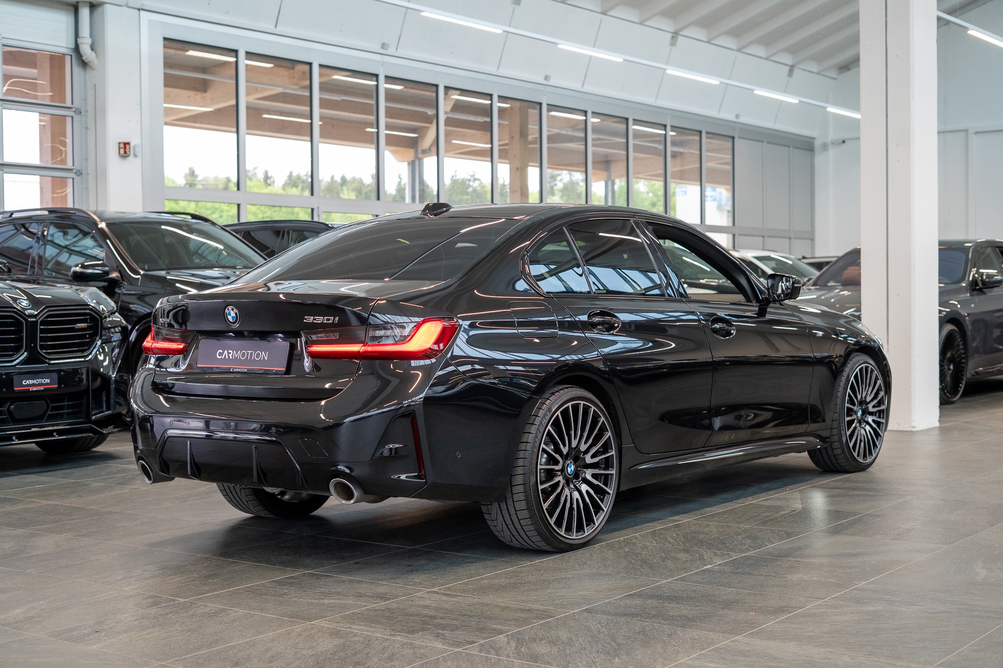 330i xDrive M Sport SAG / LCI / 360°Kamera / HeadUp / Glasdach
