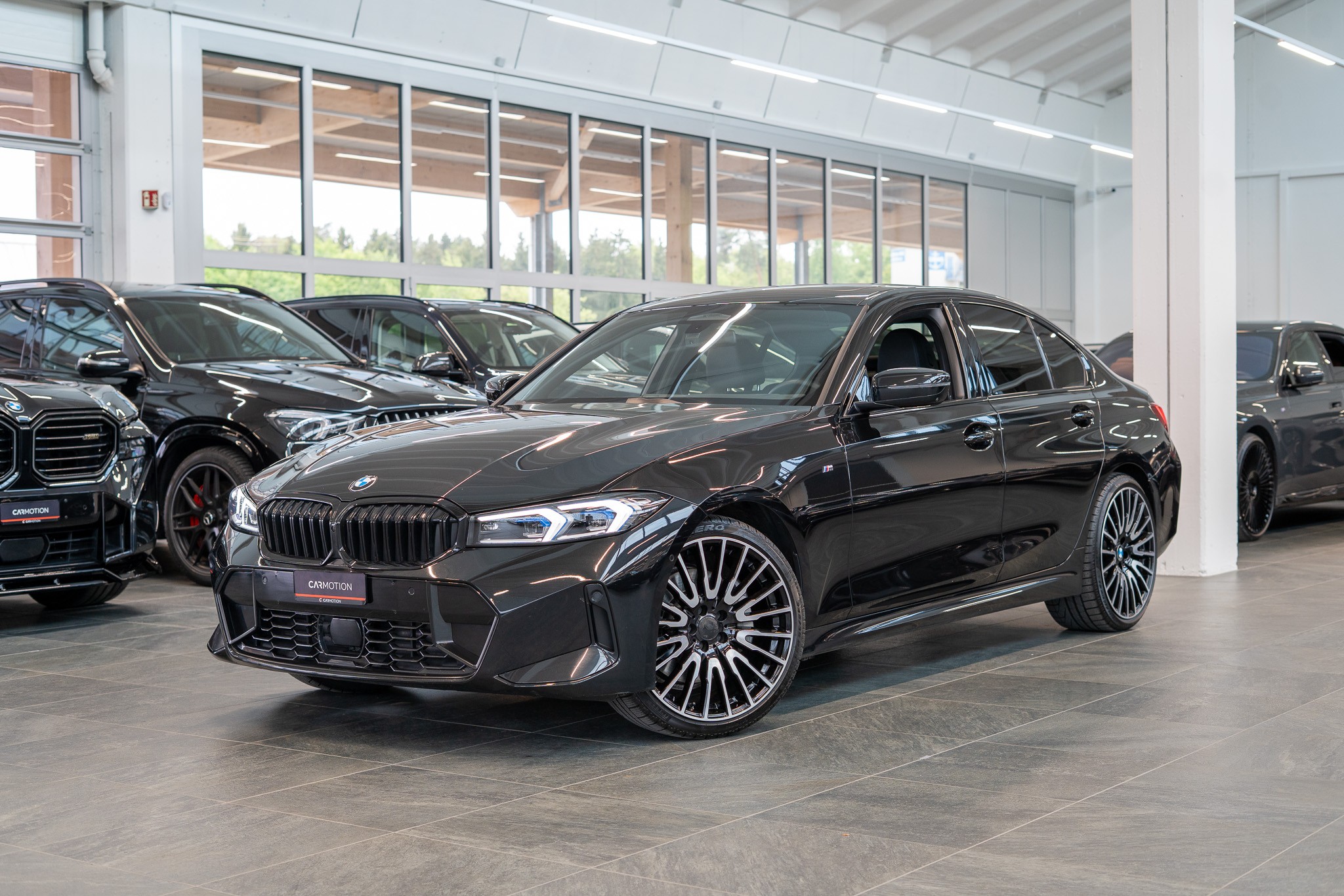330i xDrive M Sport SAG / LCI / 360°Kamera / HeadUp / Glasdach